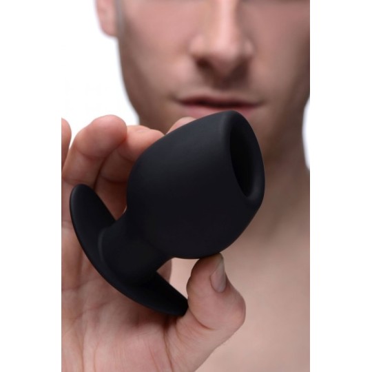 Plug tunnel stretcher